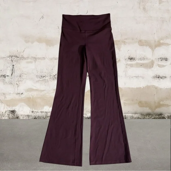 Athleta Ultra High Rise Elation Flare Pant in Spiced Cabernet Size Medium - Picture 3 of 6